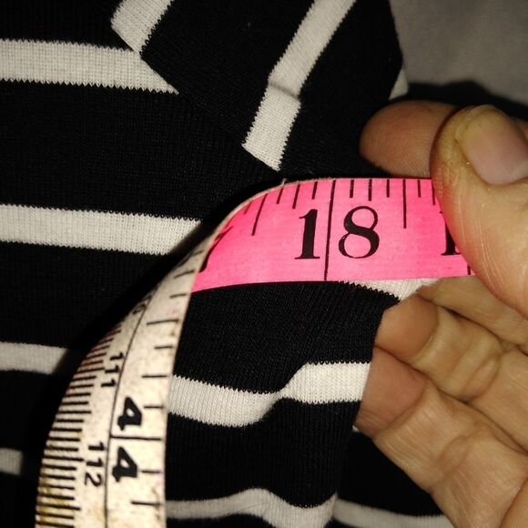 Jones New York top - Picture 5 of 5